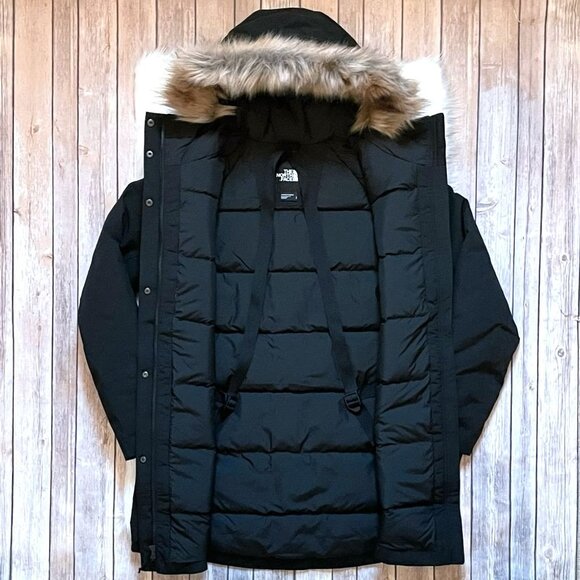The North Face Women’s New Outerboroughs Parka - Picture 5 of 7
